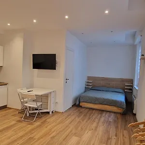 la-perla-di-ro.hotelitalianriviera.com/
