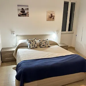 apt-seaview-city-centre.hotelitalianriviera.com/