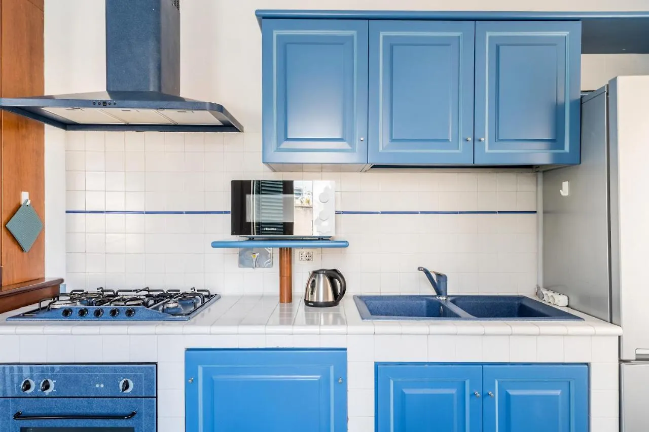 Elizabeth Penthouse, Charmy Apartment In Little London 10 Min From The Center Italia